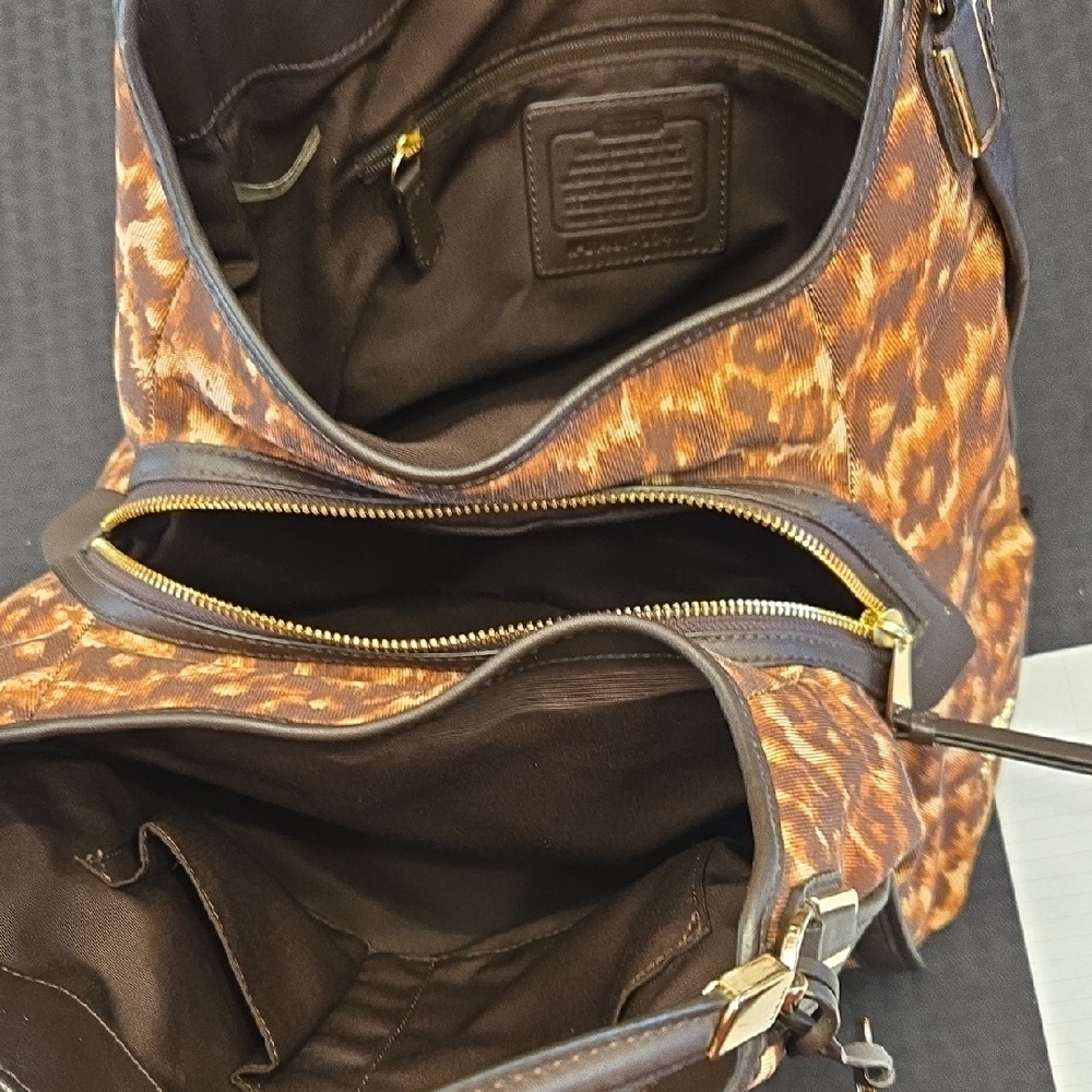 Coach Leopard Print Shoulder Bag Brown Tan Animal Print Tote Purse Leather Trim - Picture 2 of 16